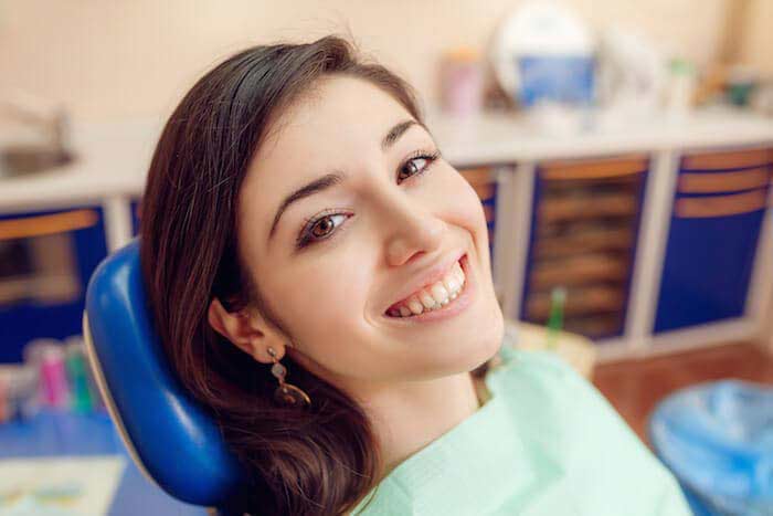 Soins dentaires professionnels à Laval